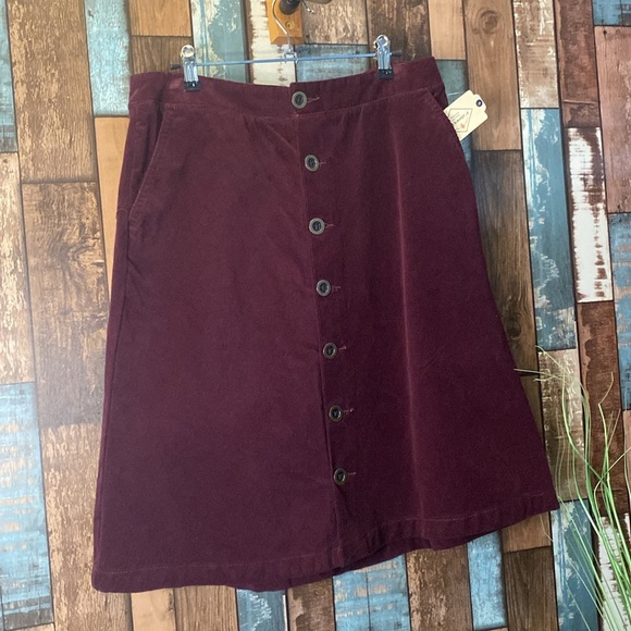 St.Johns bay soft purple button down skirt - Picture 6 of 16
